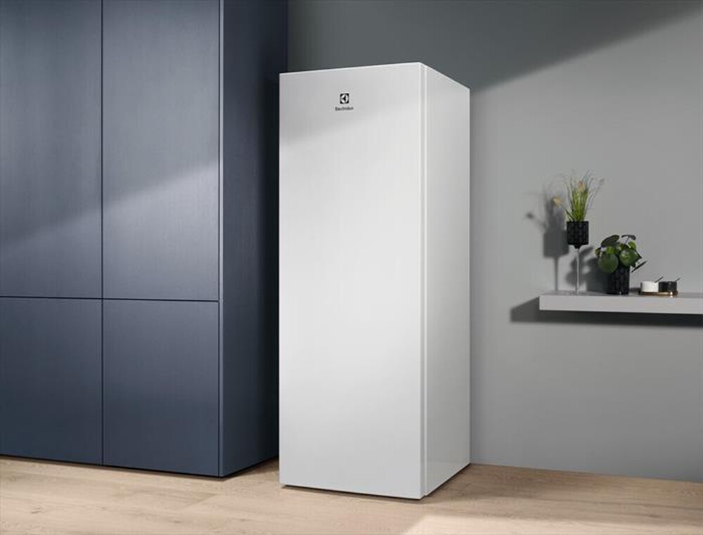 Immagine del prodotto ELECTROLUX - Congelatore verticale LUT1NE32W Classe E-Bianco