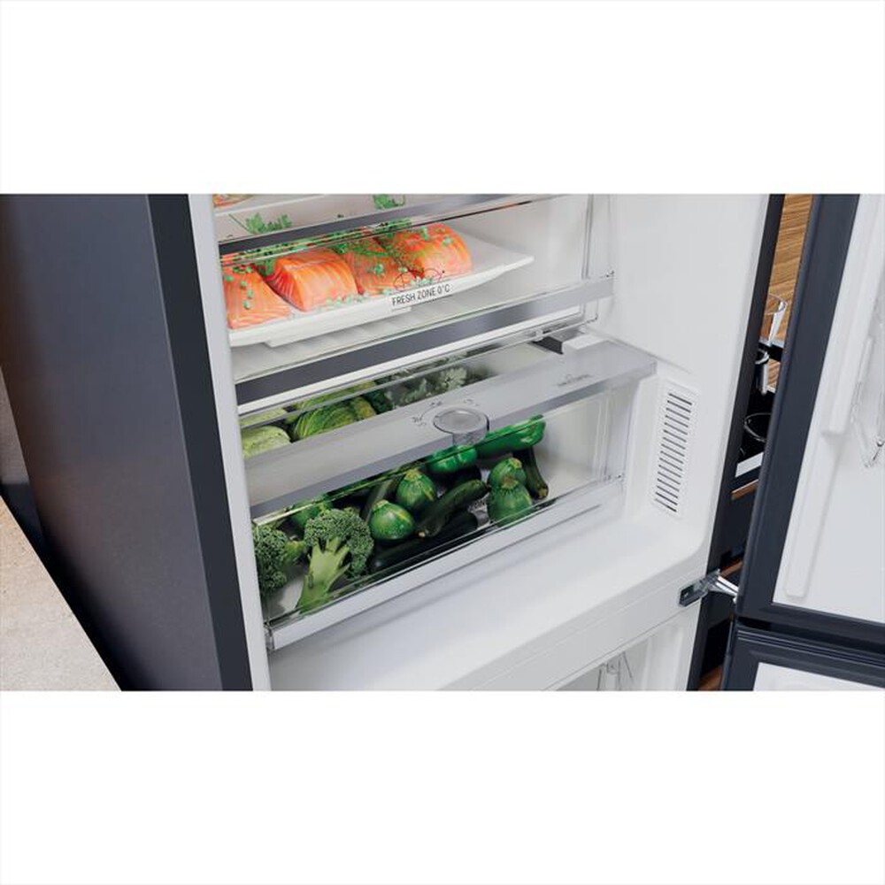 "HOTPOINT ARISTON - Frigorifero combinato HAFC8 TO32SK Classe E"