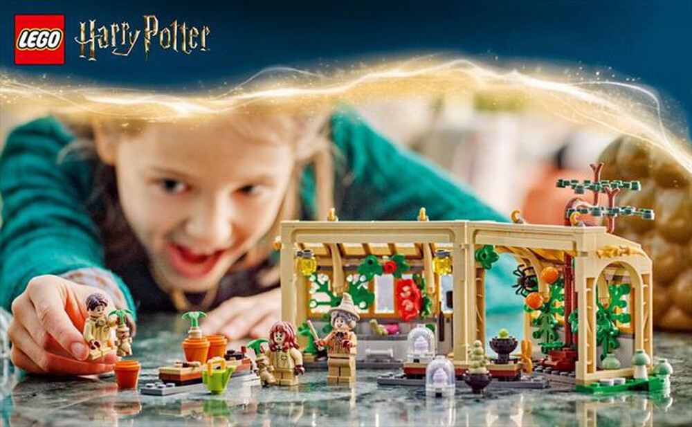 "LEGO - 76445 CASTELLO DI HOGWARTS: LEZIONE DI ERBOLOGIA-,"