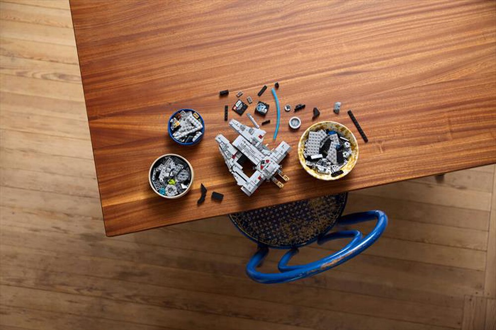 Immagine del prodotto LEGO - STAR WARS Millennium Falcon 75375