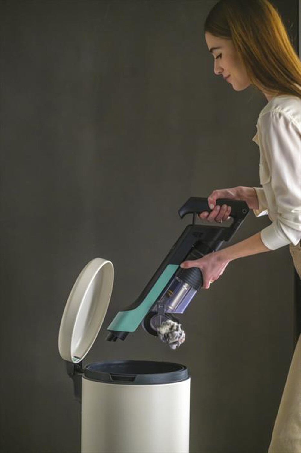 "HOOVER - Aspirapolvere ricaricabile HF201P 011-Blu"