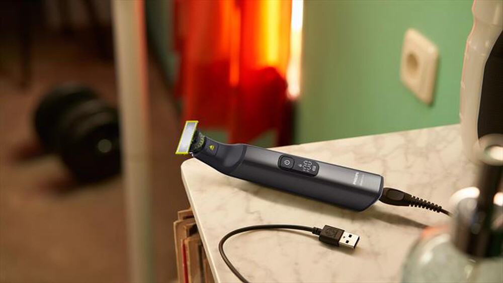 Immagine del prodotto PHILIPS - Regolabarba OneBlade Pro 360 Face + Body QP6652/61-Nero