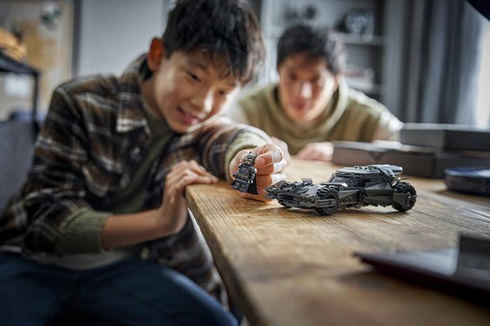 Immagine del prodotto LEGO - DC BATMAN V SUPERMAN - BATMOBILE - 76331-Multicolore