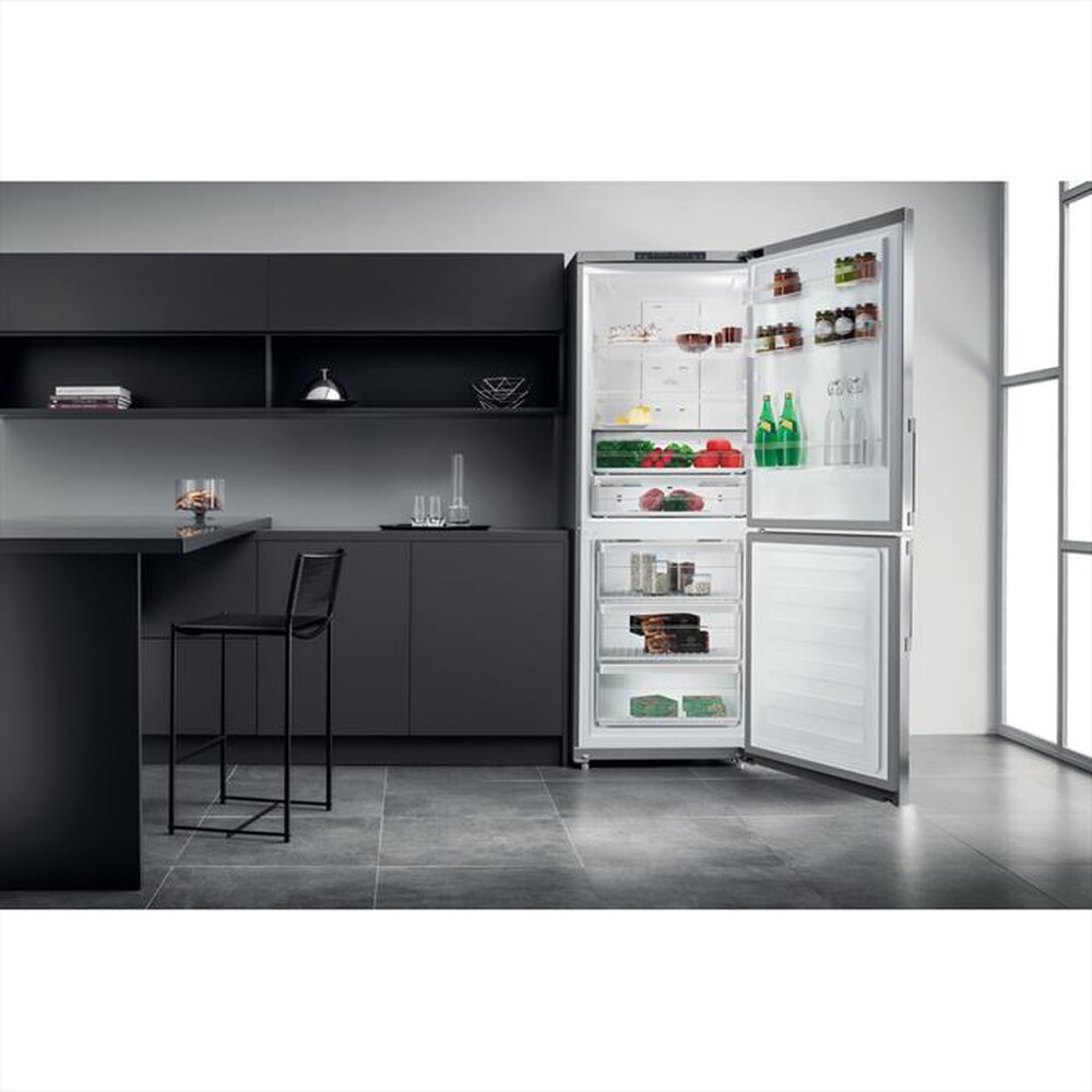 Immagine del prodotto HOTPOINT ARISTON - Frigorifero combinato HA70BI 31 S Classe F-Silver
