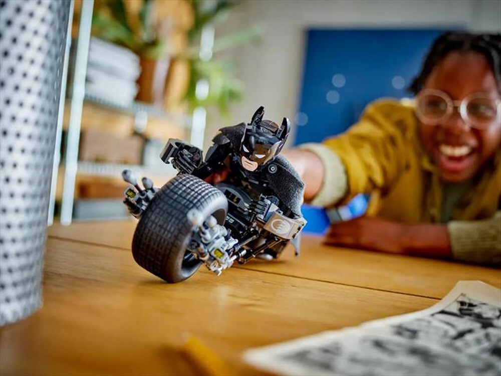 Immagine del prodotto LEGO - Personaggio costruibile di Batman con BatPod-76273-Multicolore