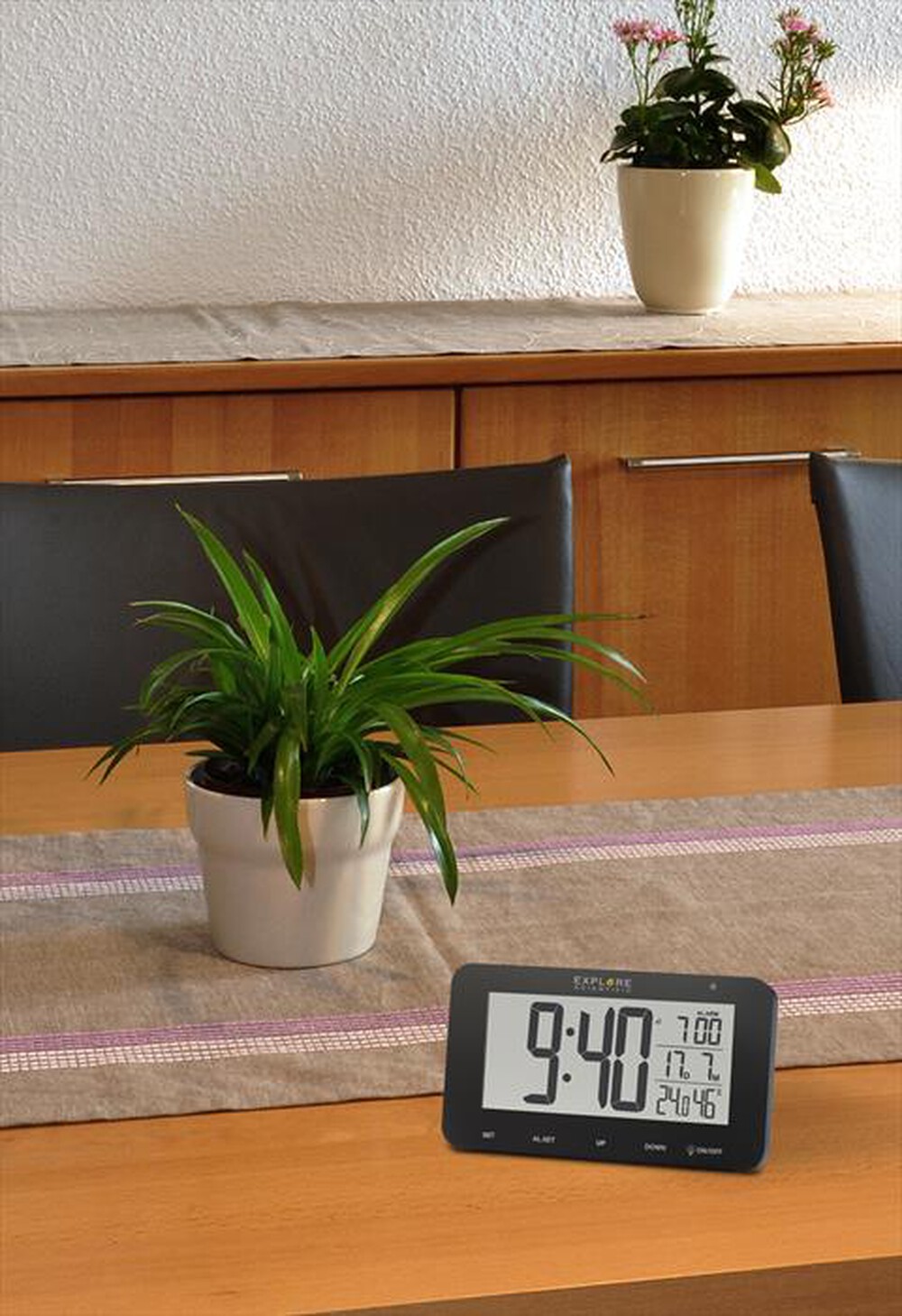 Immagine del prodotto EXPLORE SCIENTIFIC - RDC1004 OROLOGIO RADIOCONTROLLATO-Black