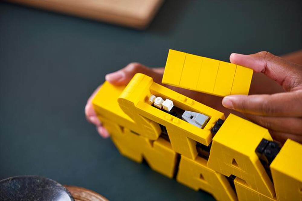 Immagine del prodotto LEGO - STAR WARS Logo STAR WARS in mattoncini 75407