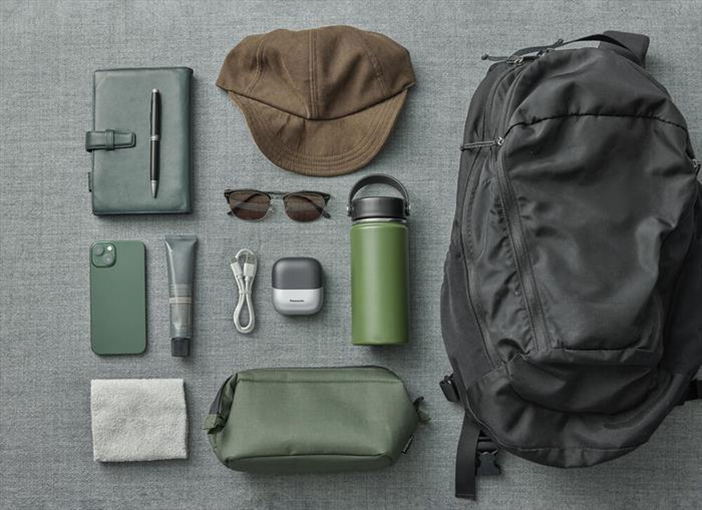 Immagine del prodotto PANASONIC - Rasoio compatto 3 lame ES-CM3B-Nero/Silver