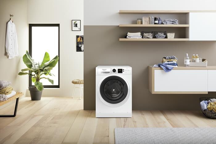 HOTPOINT ARISTON - Lavatrice NF723WK IT N 7 Kg Classe D | Euronics