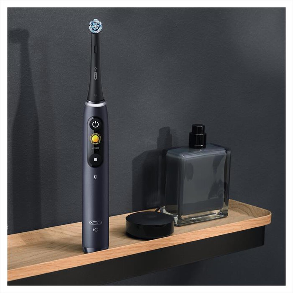 "ORAL-B - IO8N SERIES BLACK ONYX-NERO"