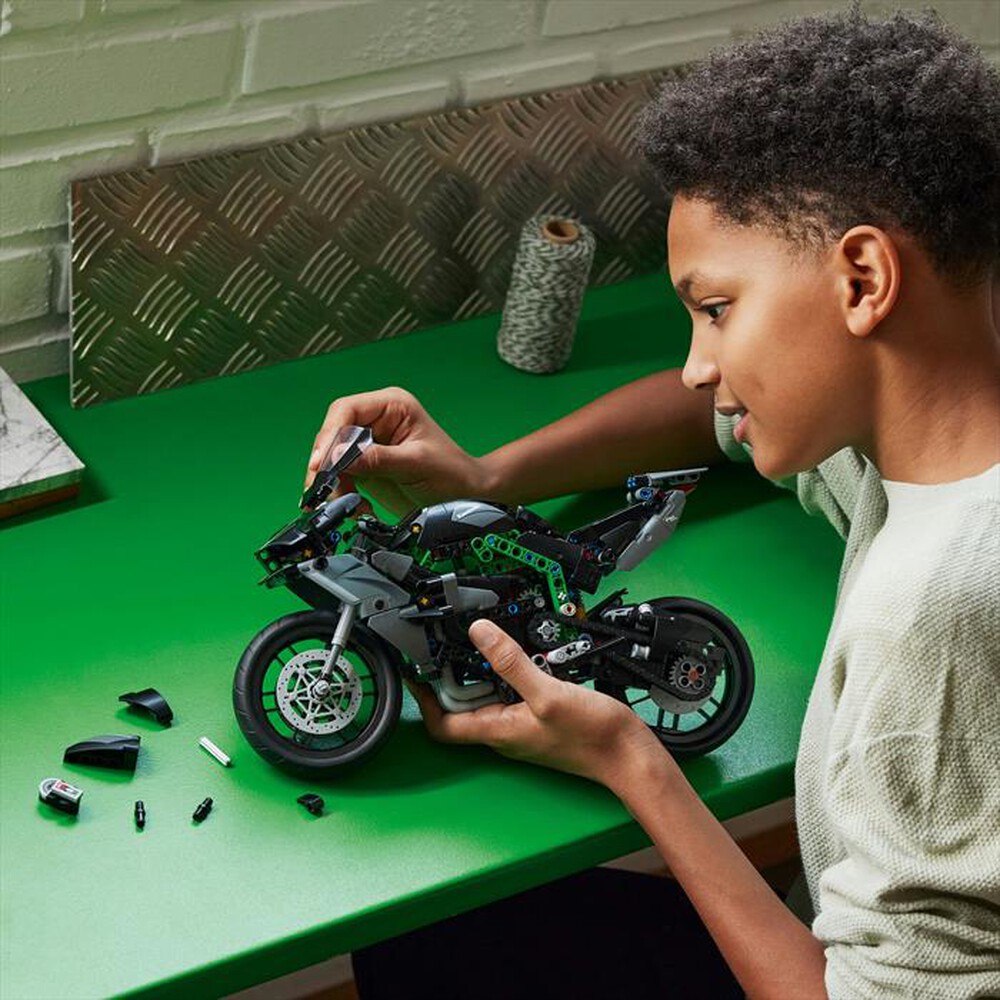 Immagine del prodotto LEGO - TECHNIC Motocicletta Kawasaki Ninja H2R 42170