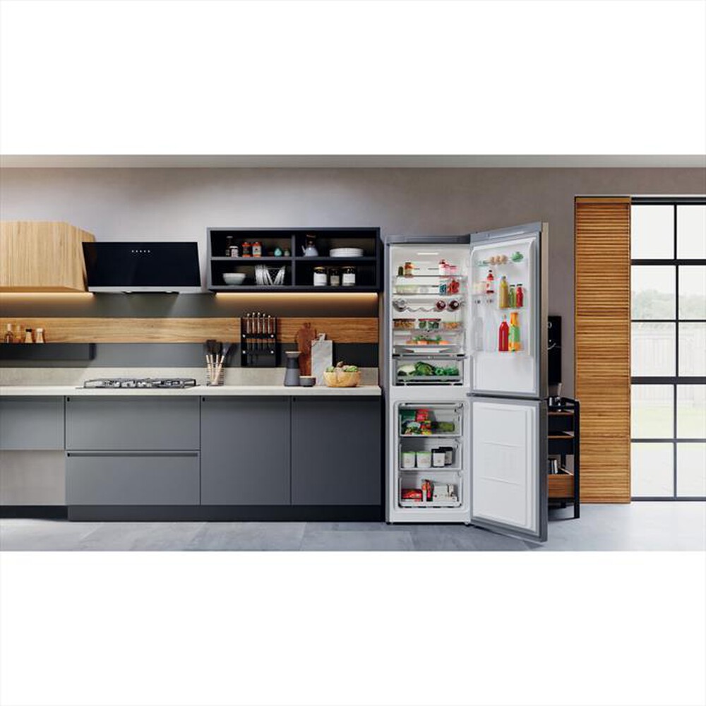 "HOTPOINT ARISTON - Frigorifero combinato HAFC8TT43SXO3 Classe D"