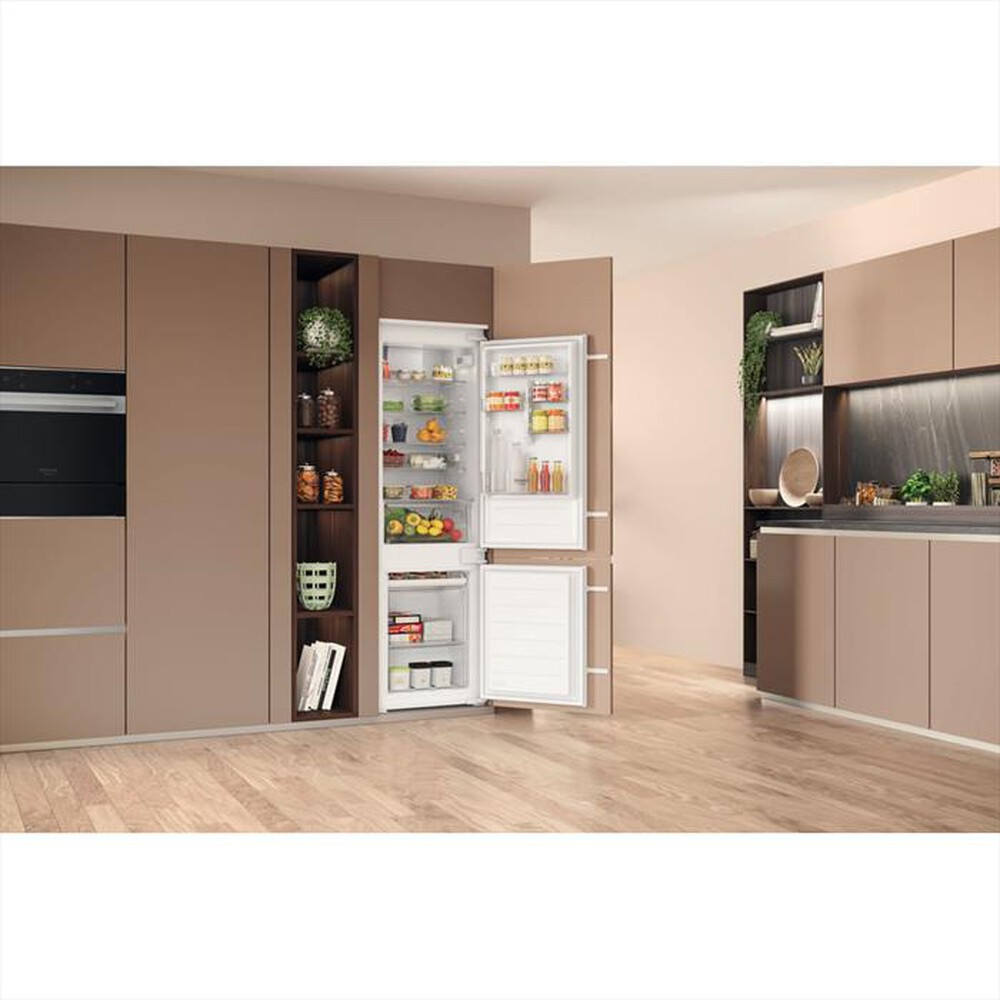 Immagine del prodotto HOTPOINT ARISTON - Frigorifero combinato HAC18D011A1 Classe E 268 lt