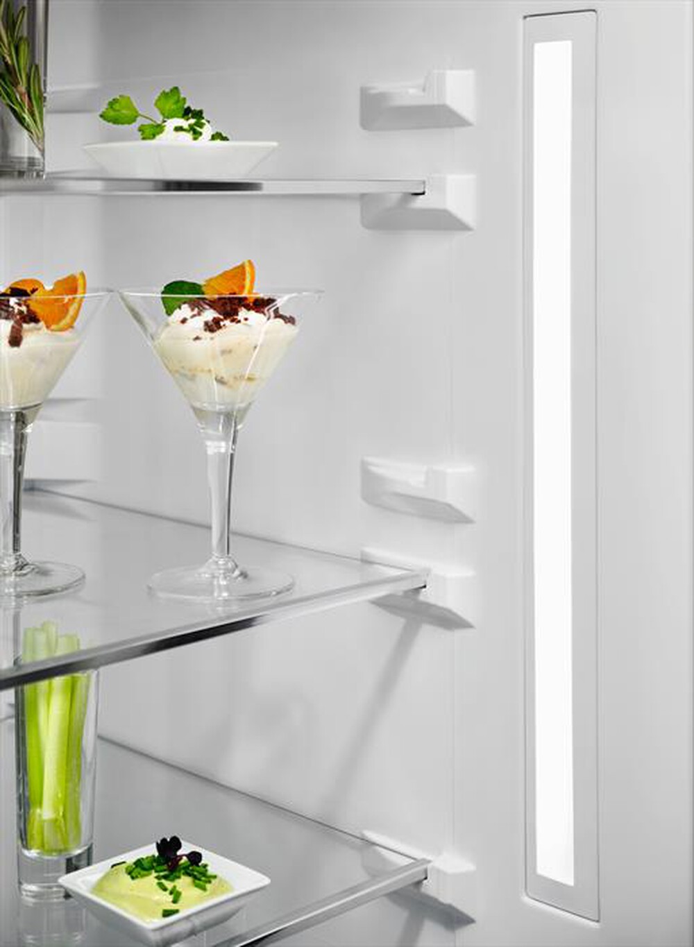 "ELECTROLUX - Frigorifero combinato LNT7ME32X2 Classe E 341lt-Grigio Inox antimpronta"