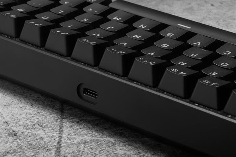 "CORSAIR - Tastiera K65 RGB MINI-Nero"