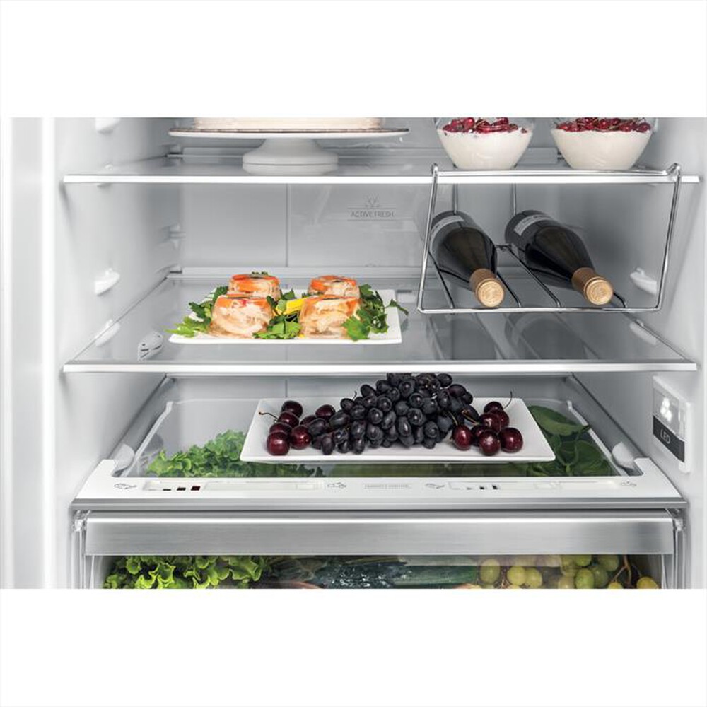 "HOTPOINT ARISTON - Frigorifero combinato HA70BE 72 X Classe E"