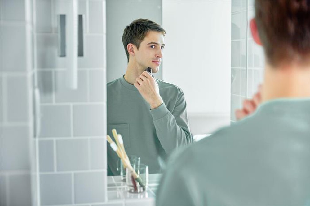 Immagine del prodotto PANASONIC - Rasoio compatto 3 lame ES-CM3B-Nero/Silver