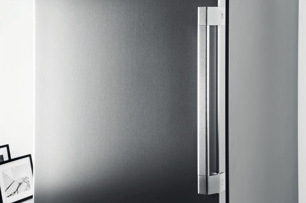 Immagine del prodotto WHIRLPOOL - Congelatore verticale UW8 F2D XBI N 2 Classe E