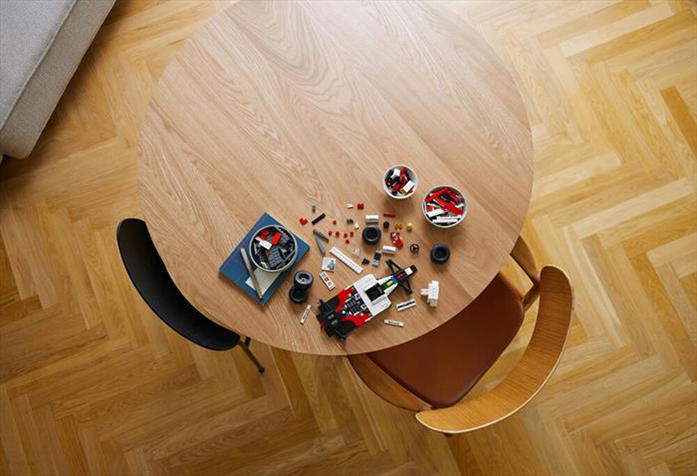 Immagine del prodotto LEGO - ICONS McLaren MP4/4 e Ayrton Senna 10330