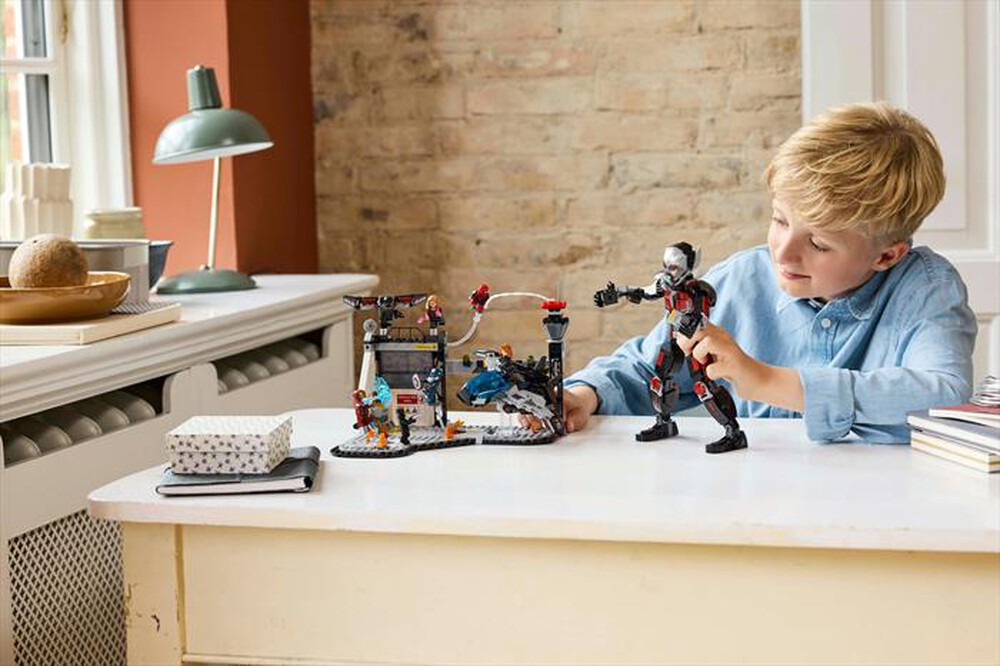 Immagine del prodotto LEGO - SUPER HEROES Captain America: Civil War 76314