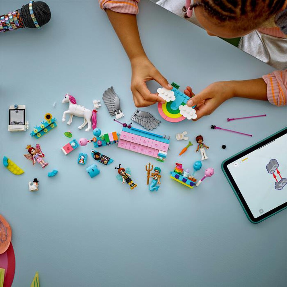 "LEGO - PARTY IN COSTUME CON UNICORNO E FATINA-,"