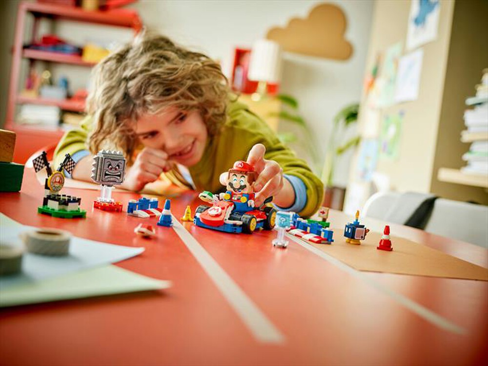 Immagine del prodotto LEGO - Mario Kart Mario interattivo e Kart standard 72043