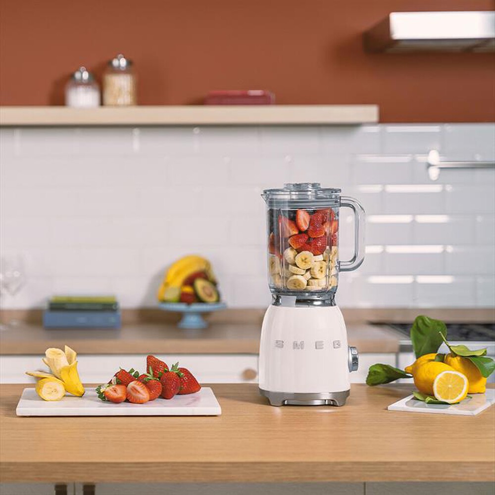 Immagine del prodotto SMEG - Frullatore da Tavolo 50's Style BLF03WHEU-Bianco