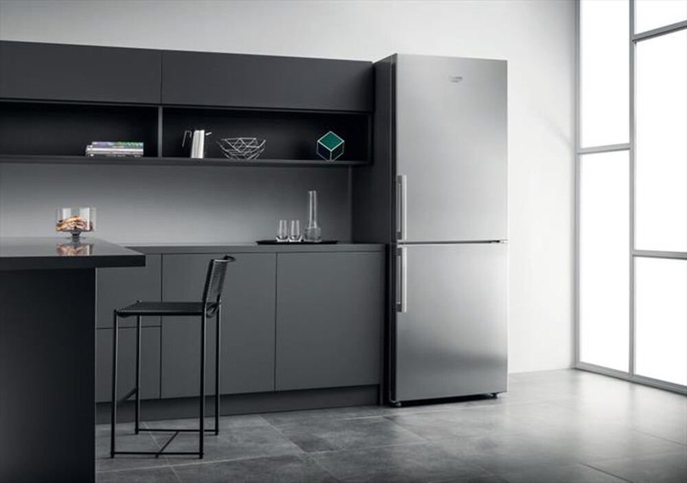 "HOTPOINT ARISTON - Frigorifero combinato HA70BI 52 X Classe E"