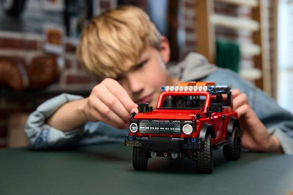 Immagine del prodotto LEGO - 42213 SUV FORD BRONCO-,