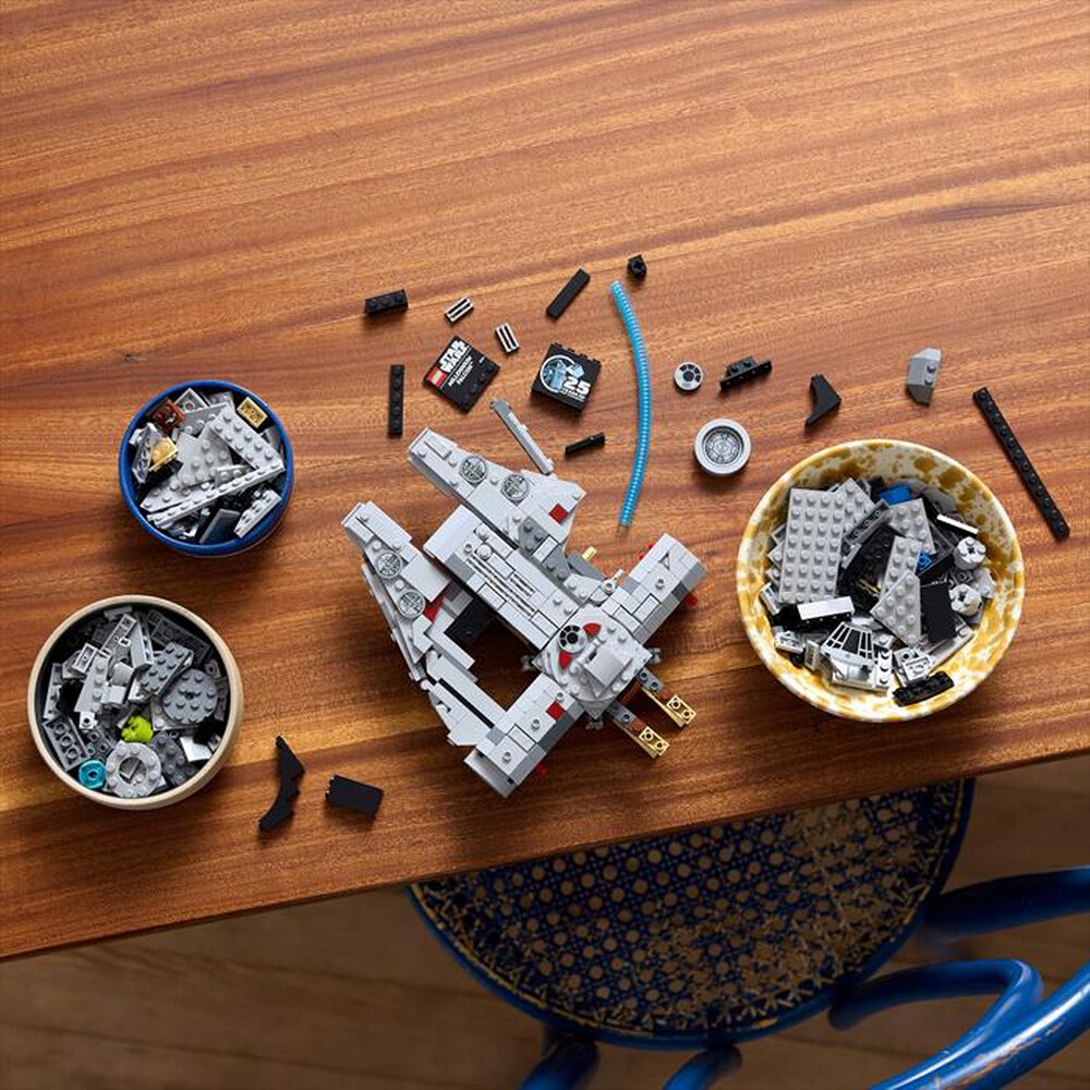 Immagine del prodotto LEGO - STAR WARS Millennium Falcon 75375