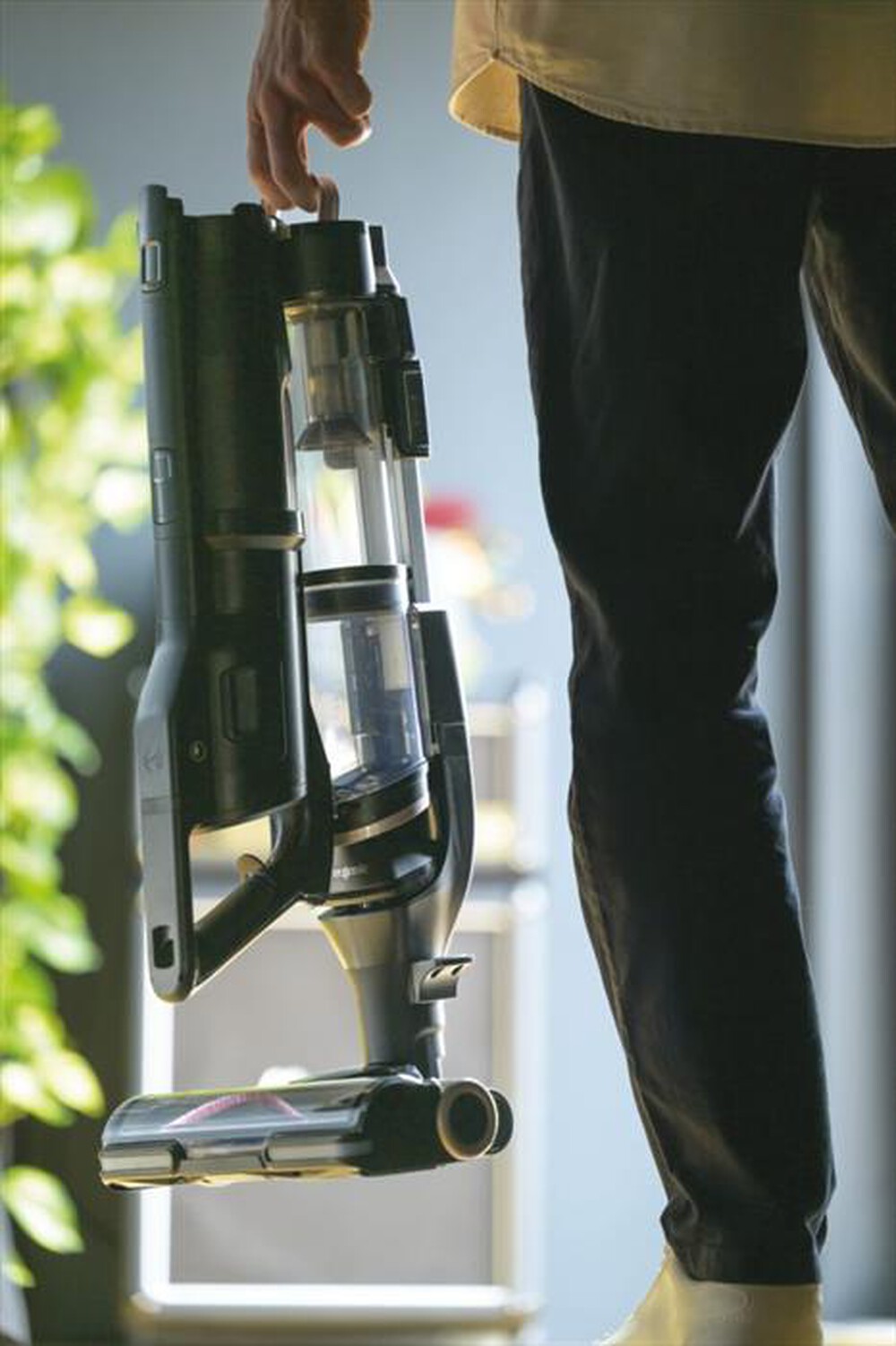 "HOOVER - Aspirapolvere ricaricabile HFX10P 011-Nero"