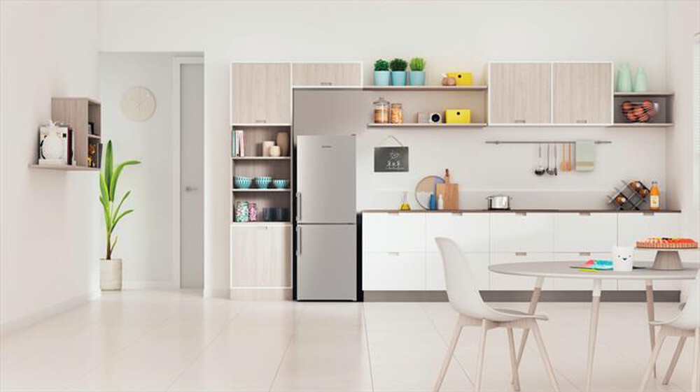 "INDESIT - Frigorifero combinato IB55 532 X Classe E 229 lt-Stainless steel"