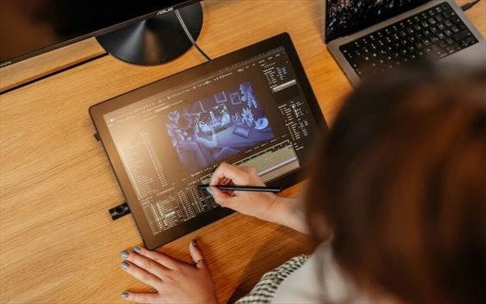 Immagine del prodotto WACOM - Tavoletta grafica CINTIQ 16 DTK168-Nero