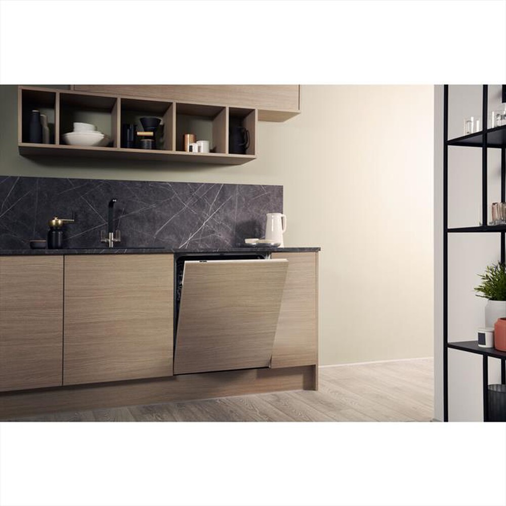 "HOTPOINT ARISTON - Lavastoviglie incasso HIC 3B+26 Classe E-Bianco"