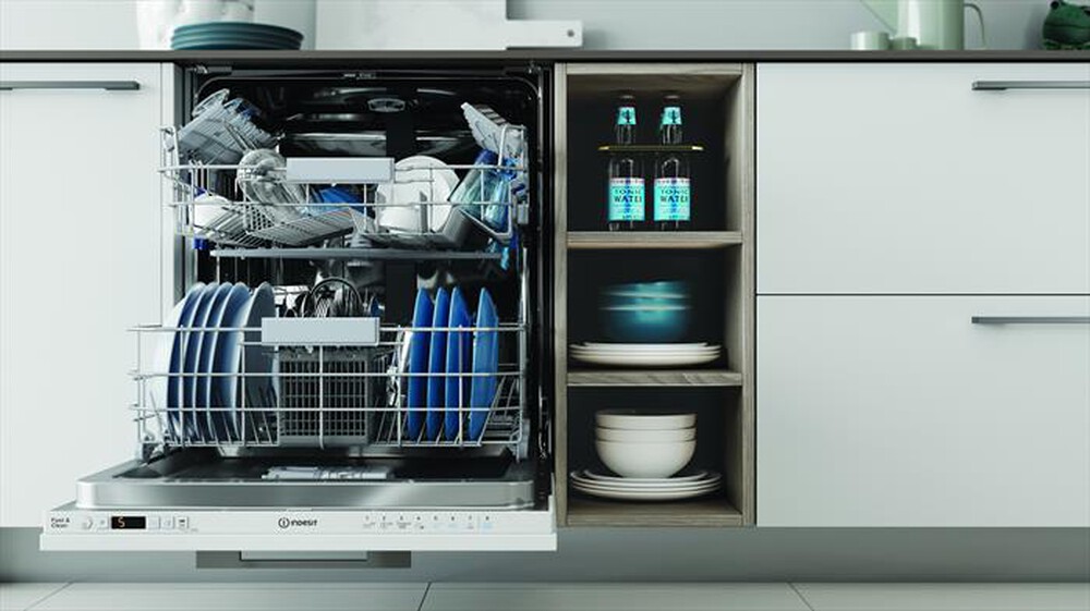 "INDESIT - Lavastoviglie I3I D534A Classe D 14 coperti"