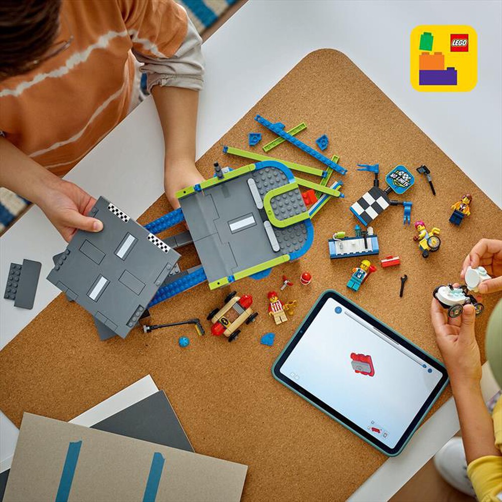 Immagine del prodotto LEGO - CITY Gara sulla pista a rampe 60460