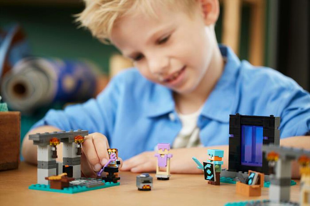 Immagine del prodotto LEGO - MINECRAFT L&rsquo;Armeria 21252