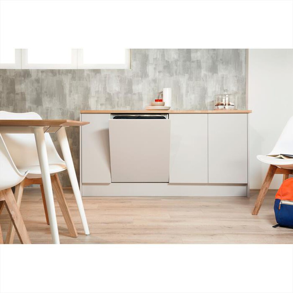 "INDESIT - Lavastoviglie incasso DBE 2B19 A B Classe F"