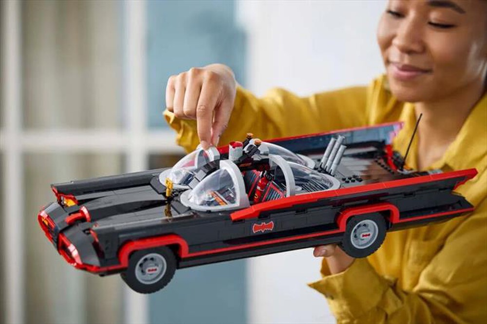 Immagine del prodotto LEGO - Batman: Batmobile Classic TV Series - 76328