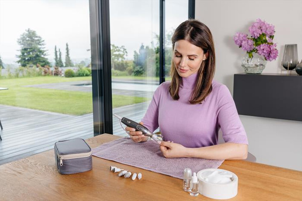 Immagine del prodotto BEURER - Set hi-tech per manicure e pedicure MP 1R SMOOTH+-Grigio