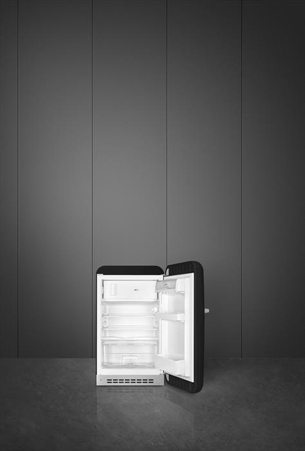 Immagine del prodotto SMEG - Frigorifero 1 porta FAB10RBL5 Classe E 118lt-Nero