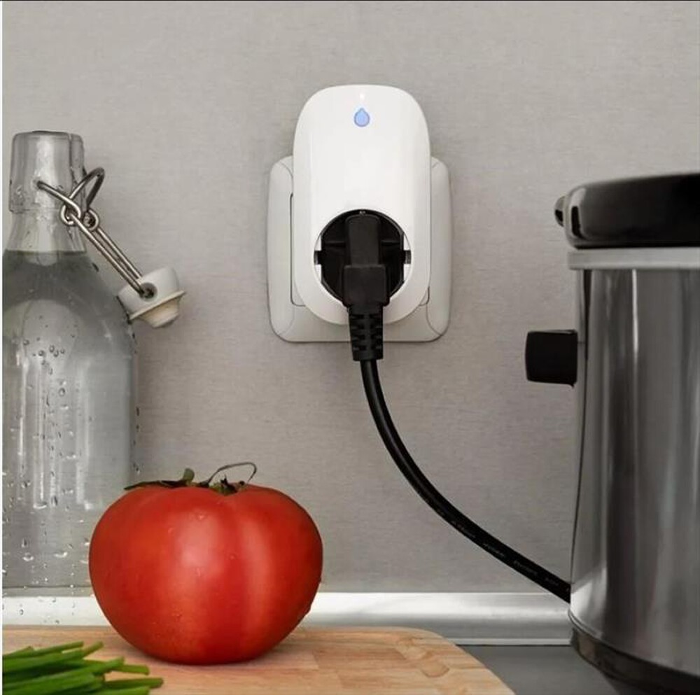 "SHELLY - Presa corrente intelligente Wi-Fi PLUG-White"
