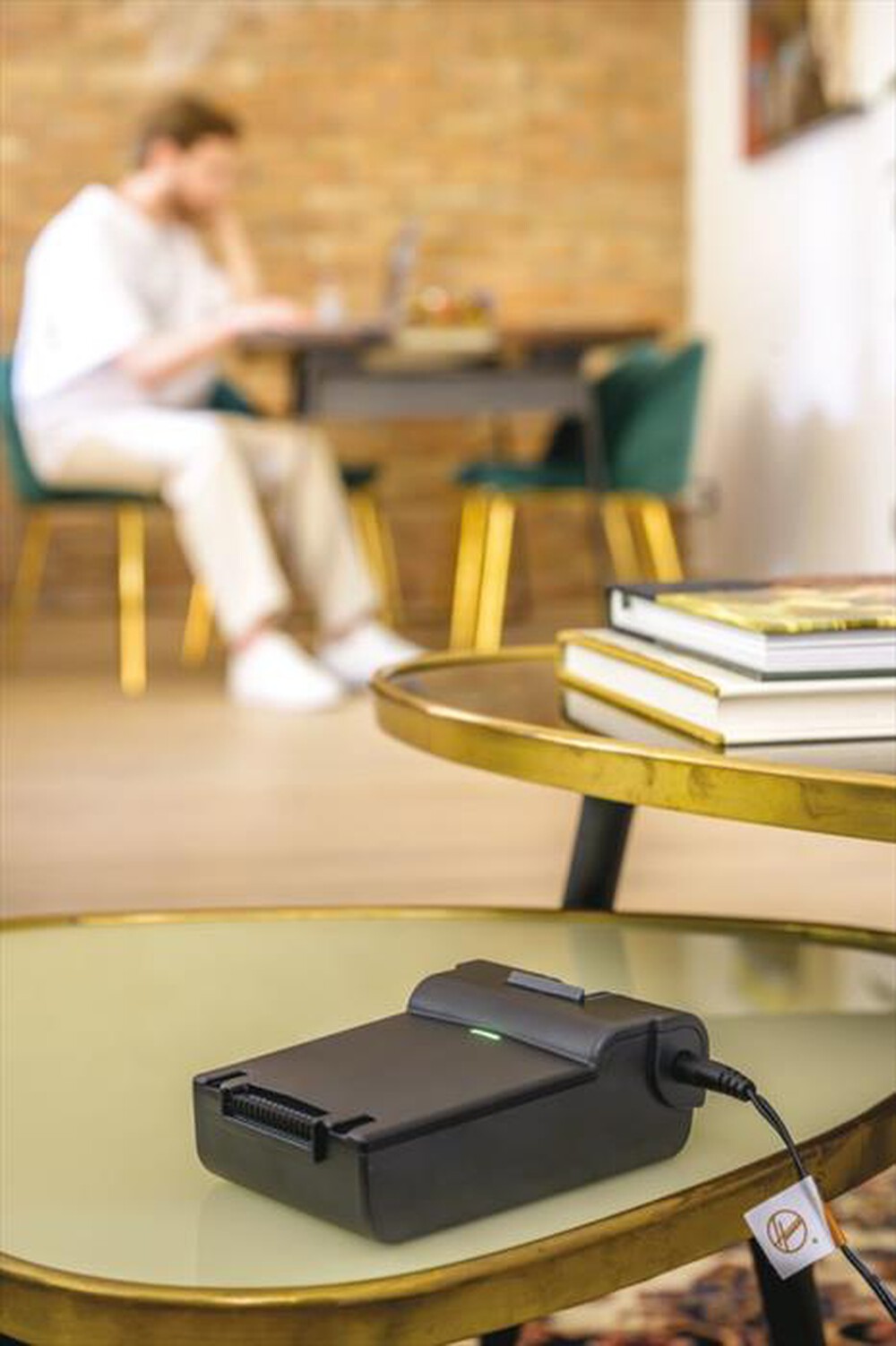 Immagine del prodotto HOOVER - Scopa elettrica senza sacchetto HF410H 011-Magenta