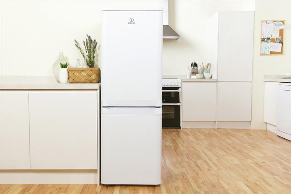 "INDESIT - Frigorifero combinato NCAA 55  228lt-Bianco"