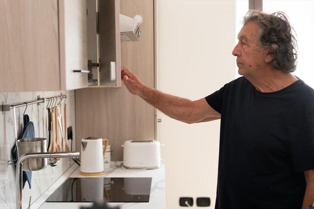 "SICURACARE - Assistente domestico per anziani ELISACARE-Bianco"