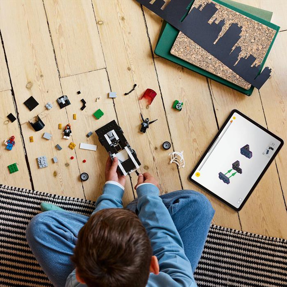 Immagine del prodotto LEGO - SUPER HEROES SpiderMan vs. Muscle Car Venom 76309