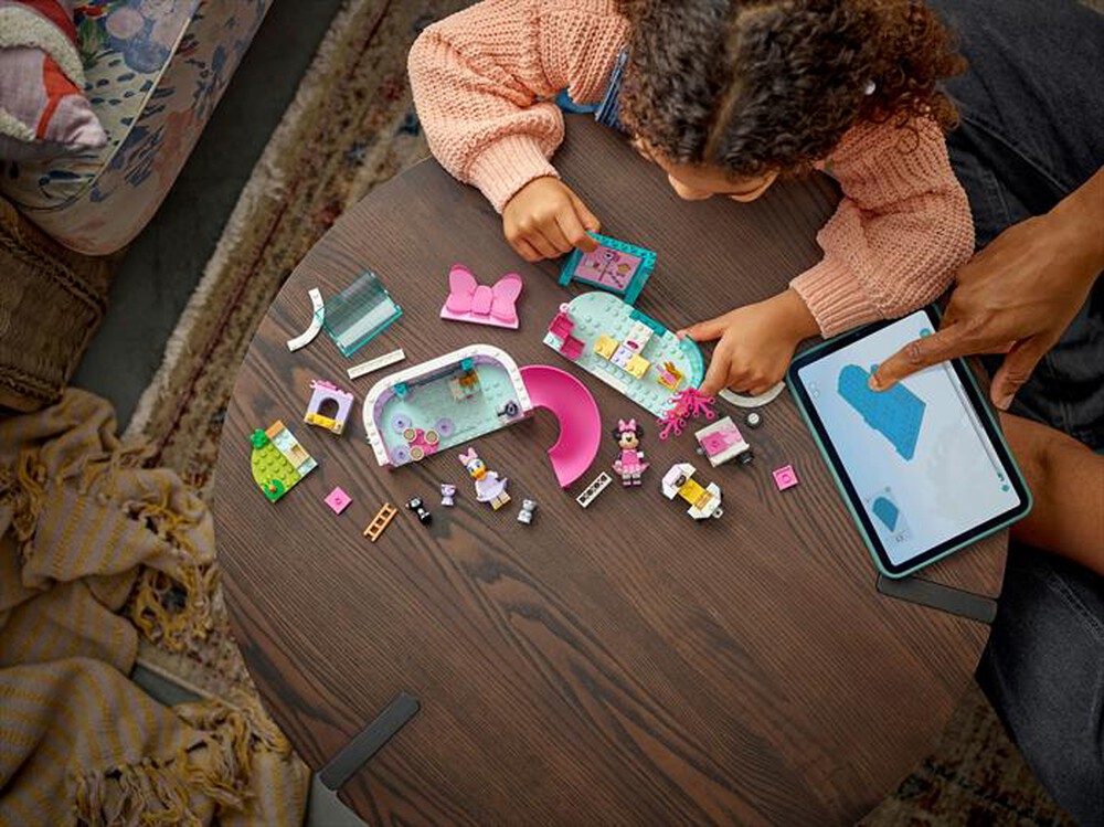 Immagine del prodotto LEGO - DISNEY CLASSIC hotel degli animali di Minni 43274