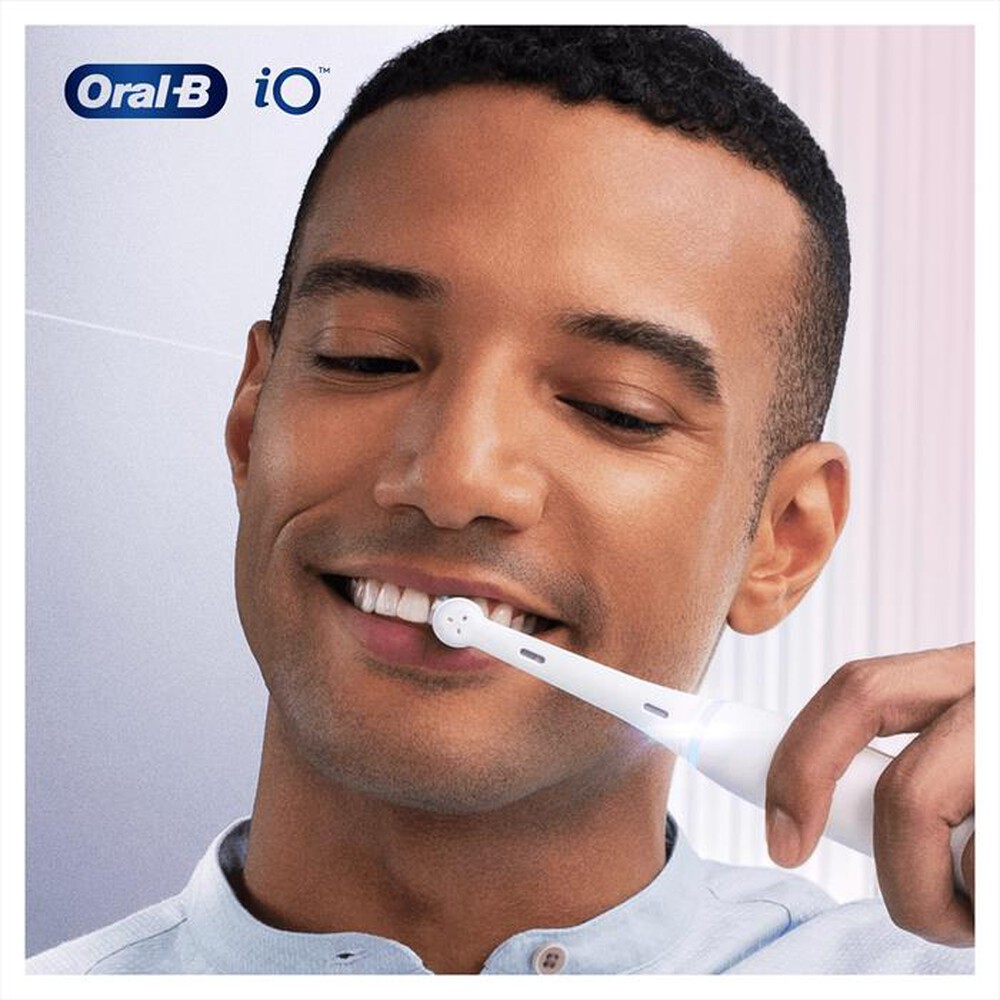 "ORAL-B - TESTINE IO GENTLE CLEAN-Bianco"