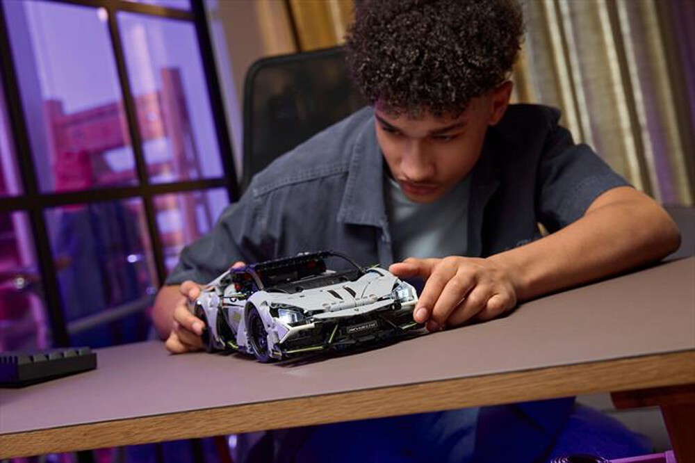 Immagine del prodotto LEGO - TECHNIC SuperSports Car Lamborghini Revuelto 42214