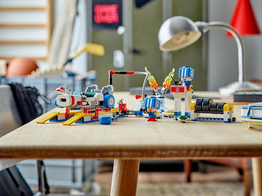 Immagine del prodotto LEGO - SUPER MARIO Mario Kart: Officina di Toad 72035